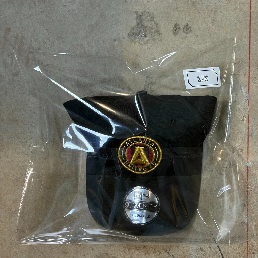 Atlanta United FC Cap Hat Mens Core Black New Era 9Twenty Cotton Adjustable MLS